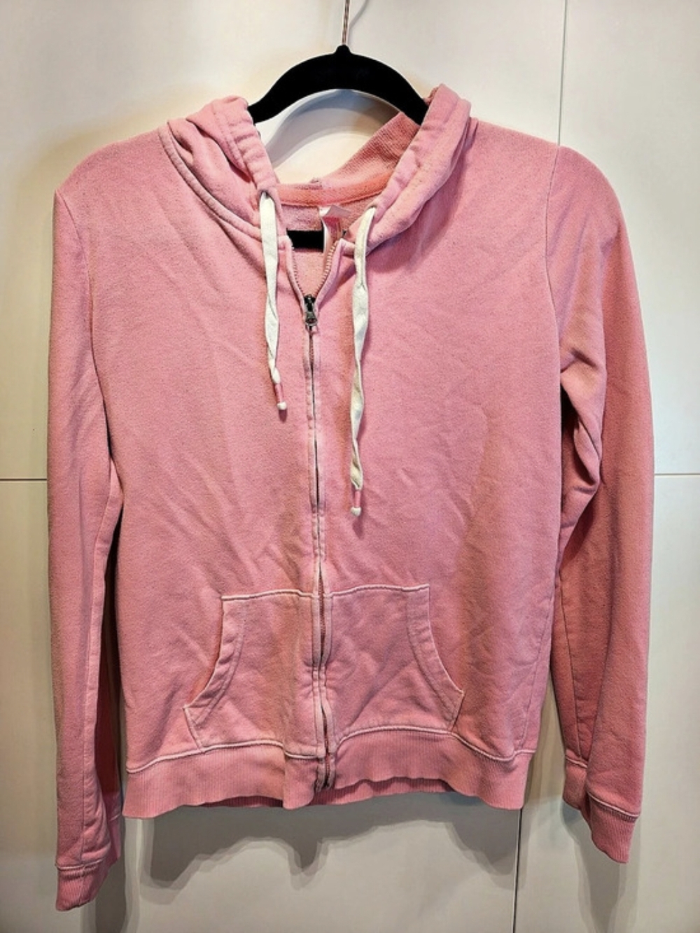 Xhilaration Zip-Up Hoodie in Pink Size Medium